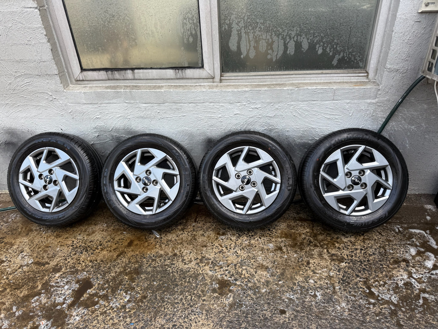 Kia Picanto 14” Alloy Wheels with Excellent Tyres