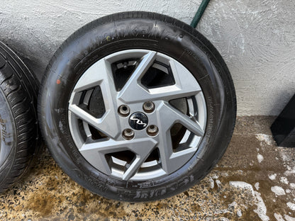 Kia Picanto 14” Alloy Wheels with Excellent Tyres