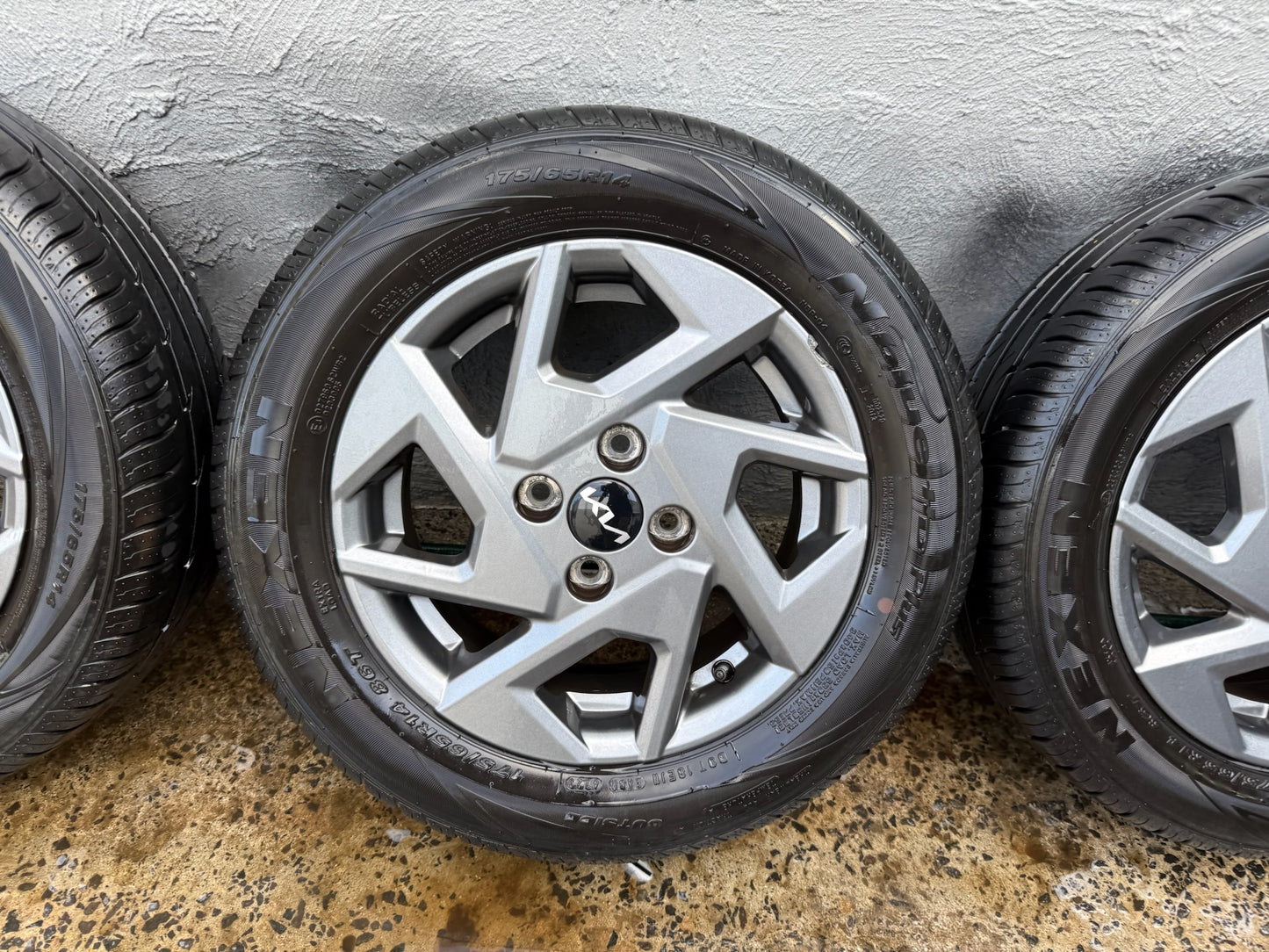 Kia Picanto 14” Alloy Wheels with Excellent Tyres