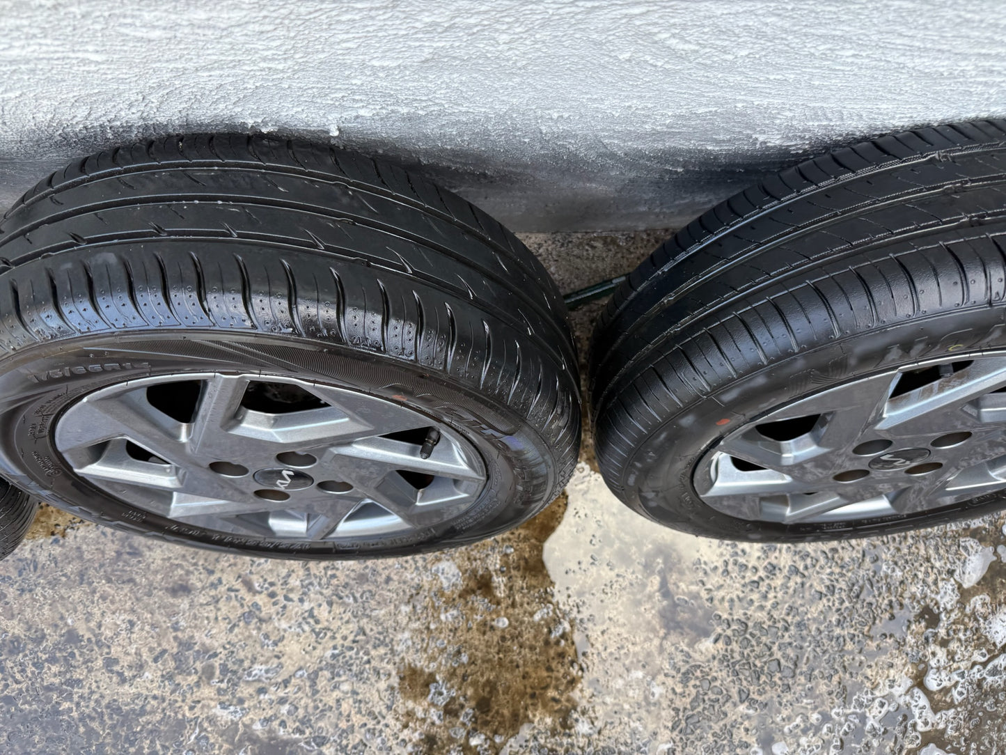 Kia Picanto 14” Alloy Wheels with Excellent Tyres