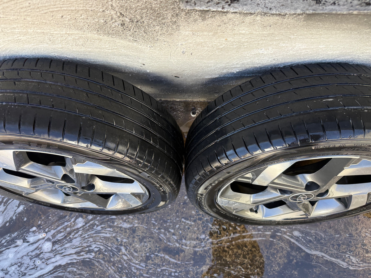 Hyundai Venue 17” Alloy Wheels with Good Tyres.