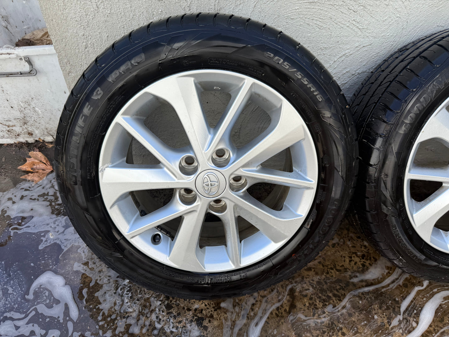 Toyota Corolla 16” Alloy Wheels with Good Tyres