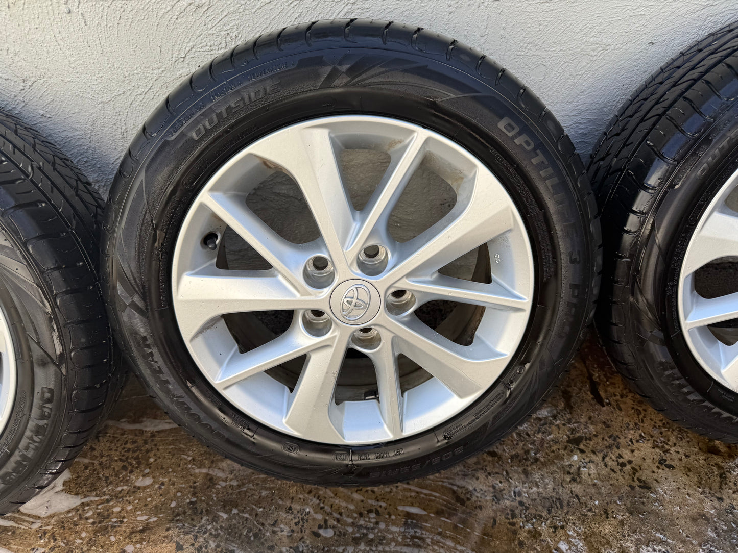 Toyota Corolla 16” Alloy Wheels with Good Tyres