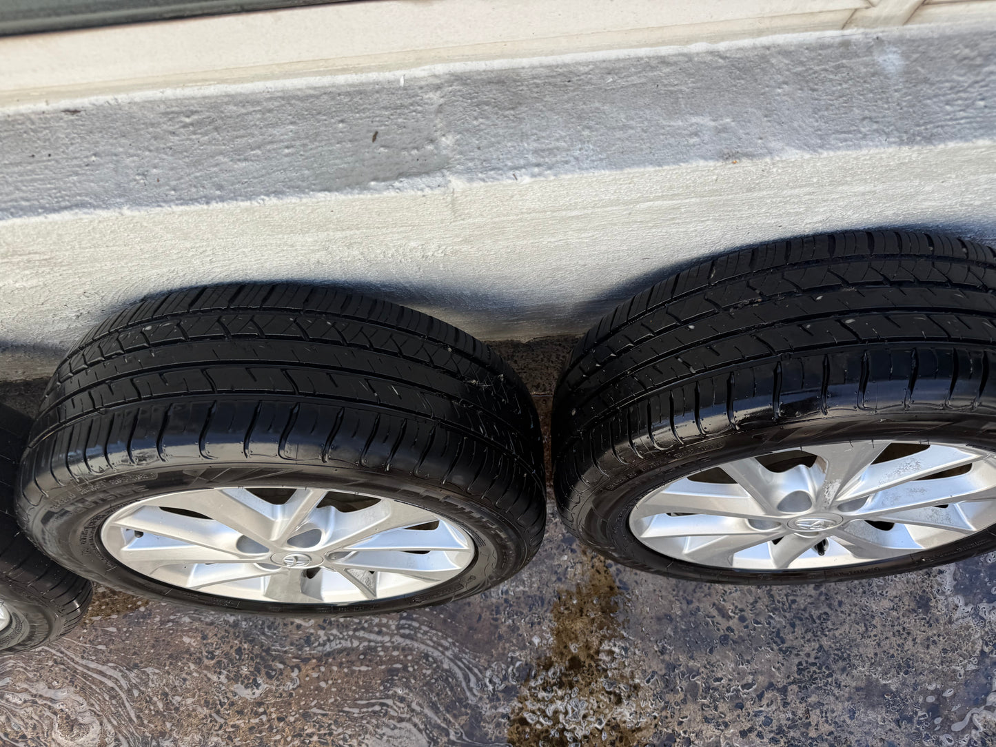 Toyota Corolla 16” Alloy Wheels with Good Tyres