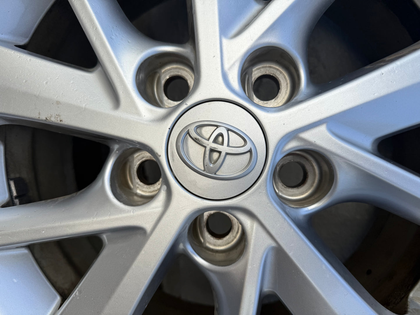 Toyota Corolla 16” Alloy Wheels with Good Tyres