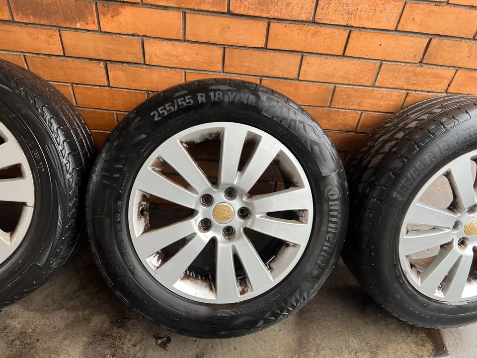 Subaru Tribeca 18" Alloy Wheels with Good Tyres