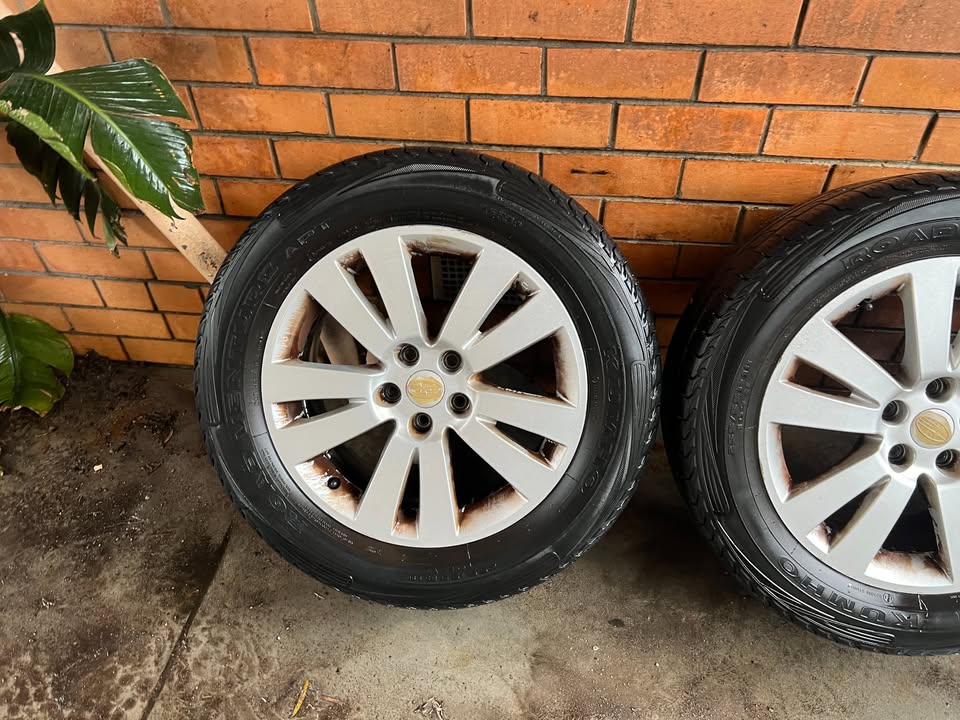 Subaru Tribeca 18" Alloy Wheels with Good Tyres