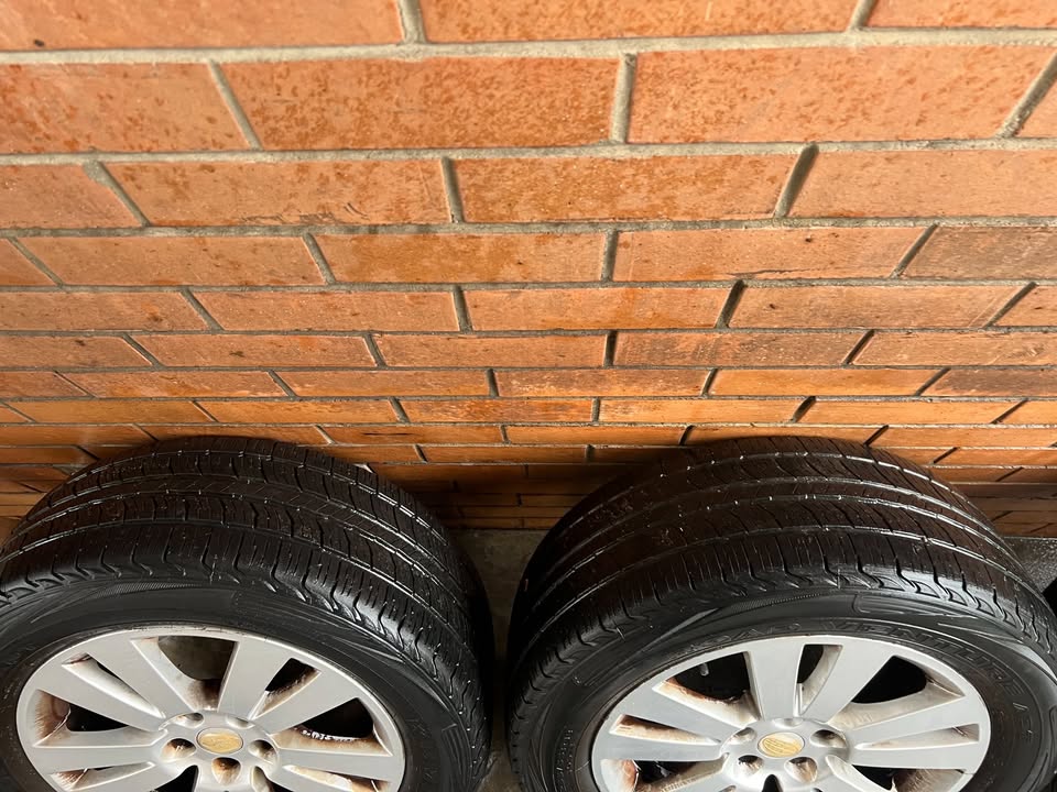 Subaru Tribeca 18" Alloy Wheels with Good Tyres